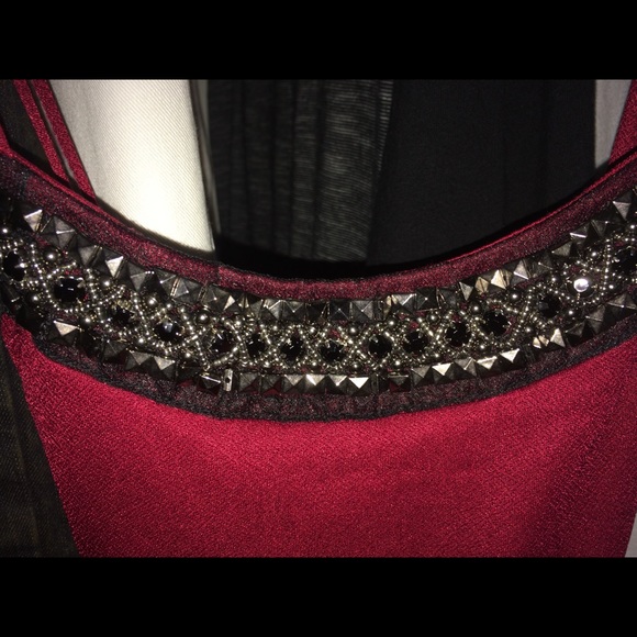 Red top - Picture 7 of 7